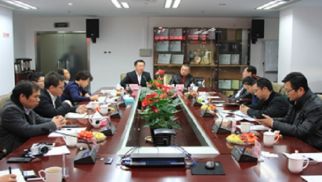 广西省柳州市副市长杨义一行访问HJC黄金城平台投资集团