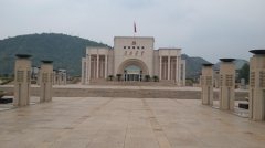 肖厚忠董事长赴西安、银川、乌海等地考察项目 并听取分支机构的工作汇报